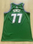 NBA 77 Doncic Mavericks 2018-19 authentique Maillot green